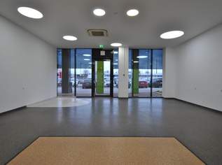 Geschäftslokal im Shopping Point Neunkirchen zu vermieten!, 1332.95 €, Immobilien-Gewerbeobjekte in 2620 Gemeinde Neunkirchen