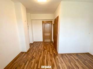 Gepflegtes Mini-Apartment mit Badezimmer in zentraler Lage - Zimmer 10! Nähe BMW, SKF!!!, 40149 €, Immobilien-Wohnungen in 4400 Steyr