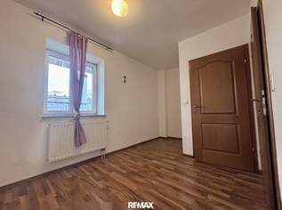 Charmantes Mini-Apartment mit Badezimmer und Balkon in zentraler Lage - Zimmer 13! Nähe BMW, SKF!!!, 38595 €, Immobilien-Wohnungen in 4400 Steyr Charmantes Mini-Apartment mit Badezimmer und Balkon in zentraler Lage - Zimmer 13! Nähe BMW, SKF!!!, 38595 €, Immobilien-Wohnungen in 4400 Steyr