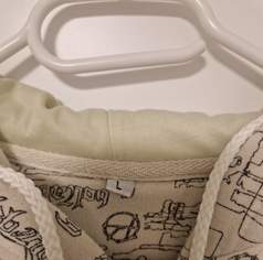 Stylischer Zip-Hoodie Beige Größe L mit Allover-Print Kapuze & Reißverschluss