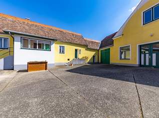 Einzigartiges Landdomizil mit Presshaus, Hallen und uneinsehbarem Innenhof in Obernalb!, 419900 €, Immobilien-Häuser in 2070 Obernalb Einzigartiges Landdomizil mit Presshaus, Hallen und uneinsehbarem Innenhof in Obernalb!, 419900 €, Immobilien-Häuser in 2070 Obernalb