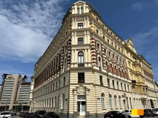 Dachgeschosswohnung im ehemaligen Beatrixbad, 2990000 €, Immobilien-Wohnungen in 1030 Landstraße