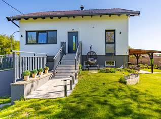 TRAUMHAUS MIT POOL, GARTEN, TERRASSE & GARAGE IN RUHIGER LAGE IM WEINVIERTEL!, 499000 €, Immobilien-Häuser in 2020 Sonnberg TRAUMHAUS MIT POOL, GARTEN, TERRASSE & GARAGE IN RUHIGER LAGE IM WEINVIERTEL!, 499000 €, Immobilien-Häuser in 2020 Sonnberg