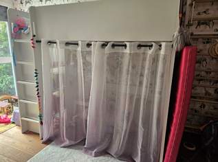 Hochbett Ikea Smastad, 295 €, Haus, Bau, Garten-Möbel & Sanitär in 5101 Bergheim