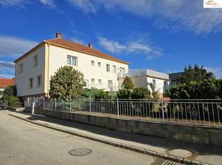 großzügig, zentral, vielseitig– Liegenschaft mit Wohnung, Geschäft und großem Grundstück in Würflach zu verkaufen!, 497000 €, Immobilien-Häuser in 2732 Würflach großzügig, zentral, vielseitig– Liegenschaft mit Wohnung, Geschäft und großem Grundstück in Würflach zu verkaufen!, 497000 €, Immobilien-Häuser in 2732 Würflach