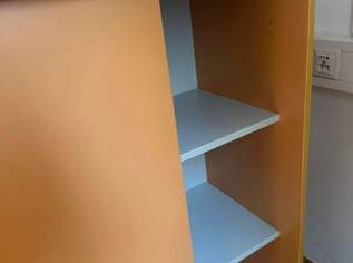 Orangener Kasten - 3 Ablageflächen, 30 €, Haus, Bau, Garten-Möbel & Sanitär in 1220 Donaustadt