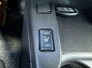 Leaf mit Batterie Acenta 30 kWh Kamera Sitzheizung, 6880 €, Auto & Fahrrad-Autos in 8075 Hart bei Graz