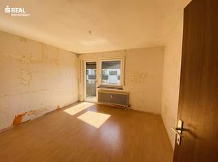 Sanierungsbedürftige 4-Zimmer-Wohnung mit zwei Balkonen in ruhiger Lage, 379000 €, Immobilien-Wohnungen in 5101 Bergheim