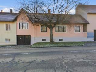 Modernisierungsbedürftiges Wohnhaus in Großweikersdorf nahe Bahnhof mit Garten, Terrasse und ausgezeichneter Infrastruktur!, 250000 €, Immobilien-Häuser in 3701 Großweikersdorf