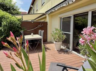 Viel Platz und noch mehr Potential: Reihenhaus inkl. Garagenplatz nahe Hirschstettner Badeteich, 565000 €, Immobilien-Häuser in 1220 Donaustadt Viel Platz und noch mehr Potential: Reihenhaus inkl. Garagenplatz nahe Hirschstettner Badeteich, 565000 €, Immobilien-Häuser in 1220 Donaustadt