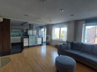 Preisreduktion! PREISHIT! GROSSE MAISONETTE MIT BLICK ÜBER DIE STADT, 330000 €, Immobilien-Wohnungen in 3500 Am Steindl