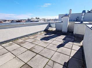 TERRASSENHIT, UNBEFRISTET, 84 m2 Dachgeschoß mit 64 m2 Terrasse, Wohnküche, 2 Zimmer, Wannenbad, Parketten, Fernblick, Holbeingasse, 1418.07 €, Immobilien-Wohnungen in 1100 Favoriten