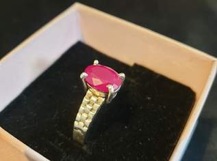 Klassischer Rubin-Ring mit 1,1ct aus 925 Silber, 90 €, Kleidung & Schmuck-Accessoires, Uhren, Schmuck in 1120 Meidling