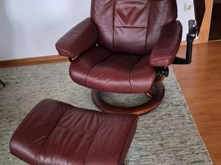 Original STRESSLESS Relax Sessel mit Hocker und Lesepult, 300 €, Haus, Bau, Garten-Möbel & Sanitär in 5431 Jadorf