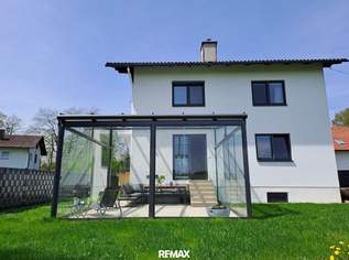 Wohnen im Grünen – Einfamilienhaus mit Wintergarten & tierischem Extra auf vier Pfoten!, 1210 €, Immobilien-Häuser in 4742 Pram Wohnen im Grünen – Einfamilienhaus mit Wintergarten & tierischem Extra auf vier Pfoten!, 1210 €, Immobilien-Häuser in 4742 Pram