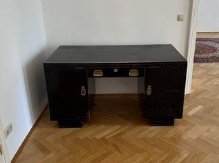 Alter Schreibtisch und Grüne Erde Esstisch zu verschenken, 0 €, Haus, Bau, Garten-Möbel & Sanitär in 1090 Alsergrund Alter Schreibtisch und Grüne Erde Esstisch zu verschenken, 0 €, Haus, Bau, Garten-Möbel & Sanitär in 1090 Alsergrund