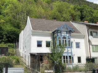 Schlossblick! Charmantes Einfamilienhaus in Gloggnitz am Silbersberg!!, 229000 €, Immobilien-Häuser in 2640 Gemeinde Gloggnitz Schlossblick! Charmantes Einfamilienhaus in Gloggnitz am Silbersberg!!, 229000 €, Immobilien-Häuser in 2640 Gemeinde Gloggnitz