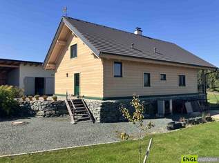 Skandinavisches Blockhaus mit Galerie, Kamin und großem Grundstück mit Fernblick, 690000 €, Immobilien-Häuser in 7534 Olbendorf