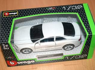 Bburago Modellauto Audi A5 weiß Maßstab 1:32 OVP Bburago Modellauto Audi A5 weiß Maßstab 1:32 OVP