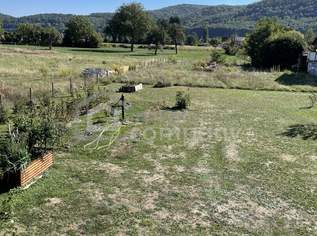 Das Badevergnügen ist schon da! 765 m² Baugrundstück mit Pool und Burgblick in Seebenstein, 144000 €, Immobilien-Grund und Boden in 2824 Gemeinde Seebenstein Das Badevergnügen ist schon da! 765 m² Baugrundstück mit Pool und Burgblick in Seebenstein, 144000 €, Immobilien-Grund und Boden in 2824 Gemeinde Seebenstein
