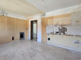 Charmante 3-Zimmer-Wohnung in 1100 Wien – Ihre Sanierungschance mit Loggia * KFZ Garagenplatz * Sauna, 300000 €, Immobilien-Wohnungen in 1100 Favoriten