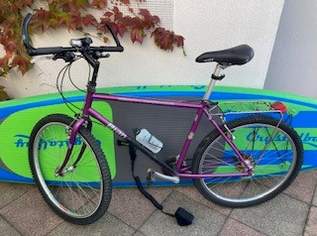 Fahrrad Bianchi mit Licht und vielen Extras, 50 €, Auto & Fahrrad-Fahrräder in 1220 Donaustadt