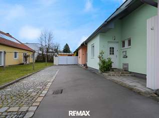 137 m² WOHN-NUTZFLÄCHE + 55 m² KELLER – BEGEHRTE LAGE – SOFORT VERFÜGBAR! Reihenhaus mit Garten, Terrasse, Balkon und Garage in zentraler Lage!, 389000 €, Immobilien-Häuser in 4400 Steyr