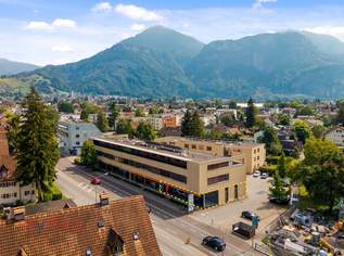 Sichtbar, gefragt, erfolgreich: Ihre Verkaufsfläche in bester Lage mit höchster Frequenz, 0 €, Immobilien-Gewerbeobjekte in 6857 Kehlegg