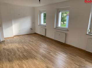 Diese Wohnung überzeugt mit stilvoller Sanierung; ebenerdige Dusche, hochwertige Böden und praktischer Grundriss - perfekt für Paare oder kleine Familien!, 651.25 €, Immobilien-Wohnungen in 4400 Steyr