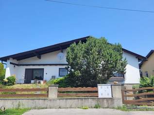 Willkommen in einem Zuhause, das mit jeder Ecke Wärme und Geborgenheit verspricht, 449000 €, Immobilien-Häuser in 3426 Muckendorf an der Donau