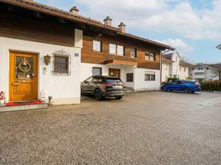 Charmante Dachgeschosswohnung: Ihr neues Zuhause vor den Toren Salzburgs / Piding DE, 220000 €, Immobilien-Wohnungen in 5071 Walserberg