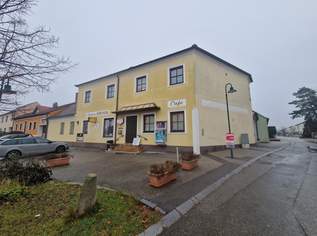 WOHN- UND GESCHÄFTSHAUS ALS GROSSZÜGIGES LANDHAUS MIT GESCHLOSSENEM INNENHOF, WERKSTATT, BÄCKEREI, KAFFEEHAUS UND NEBENGEBÄUDEN, 650000 €, Immobilien-Häuser in 3484 Feuersbrunn