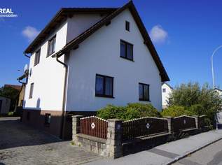Schönes Stadthaus mit Garten, Garage und großem Schuppen, 249000 €, Immobilien-Häuser in 3860 Heidenreichstein
