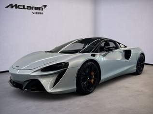 Artura / Ice Silver / Carbon Fibre / 1.99% Leasing, 219900 €, Auto & Fahrrad-Autos in 1030 Landstraße Artura / Ice Silver / Carbon Fibre / 1.99% Leasing, 219900 €, Auto & Fahrrad-Autos in 1030 Landstraße