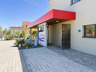 Modernes Bürogebäude mit Wohnnutzung und Pool!, 567000 €, Immobilien-Gewerbeobjekte in 7064 Oslip