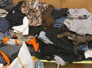 Damenkleidung aller Art, 150 €, Kleidung & Schmuck-Damenkleidung in 3332 Gemeinde Sonntagberg