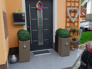 Zwei Häuser in Altlichtenwarth zum Verkauf als gute Investition , 350000 €, Immobilien-Häuser in 2144 Gemeinde Altlichtenwarth