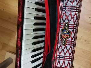 Akkordeon der Marke Rigoletto , 300 €, Marktplatz-Musik & Musikinstrumente in 1120 Meidling Akkordeon der Marke Rigoletto , 300 €, Marktplatz-Musik & Musikinstrumente in 1120 Meidling