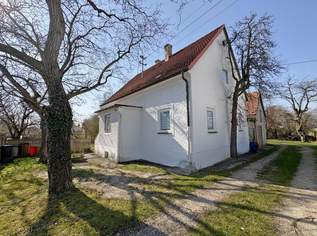 Solides Einfamilienhaus mit idyllischer Ruhe Oase, 349000 €, Immobilien-Häuser in 4614 Marchtrenk