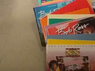 Bob Ross Freude zum Malen Bücher 15Euro Vb., 15 €, Marktplatz-Antiquitäten, Sammlerobjekte & Kunst in 1210 Floridsdorf Bob Ross Freude zum Malen Bücher 15Euro Vb., 15 €, Marktplatz-Antiquitäten, Sammlerobjekte & Kunst in 1210 Floridsdorf