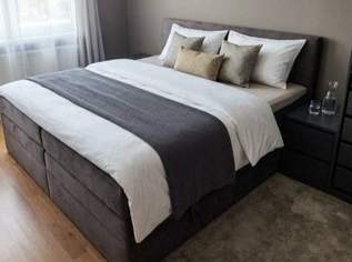 Neuwertiges Boxspringbett 200x200 inkl. 2 NK, 1000 €, Haus, Bau, Garten-Möbel & Sanitär in 2601 Eggendorf