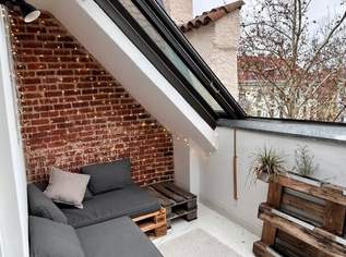 Graz: Charmante Altbau-2-Zimmer-Dachgeschosswohnung – sonnige Loggia Richtung Westen - vermietet bis 31.12.2028!, 265000 €, Immobilien-Wohnungen in 8010 Graz: Charmante Altbau-2-Zimmer-Dachgeschosswohnung – sonnige Loggia Richtung Westen - vermietet bis 31.12.2028!, 265000 €, Immobilien-Wohnungen in 8010