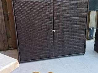 Outdoorschrank in Rattanoptik, 110 €, Haus, Bau, Garten-Balkon & Garten in 2345 Brunn am Gebirge