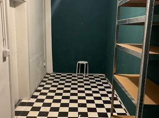 Atelier / Studio/ Büro/ Werkstatt/ Hobbyraum Atelier / Studio/ Büro/ Werkstatt/ Hobbyraum