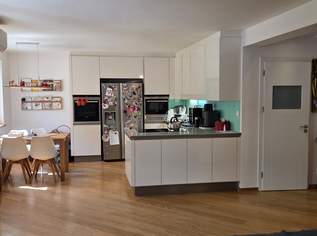 Schicke Wohnung mit Loggia, 480000 €, Immobilien-Wohnungen in 1190 Döbling