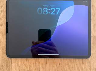 Apple iPad Pro 11" M2 (4. Gen) 128 GB Wi-Fi + Smart Keyboard VB, 550 €, Marktplatz-Computer, Handys & Software in 1030 Landstraße