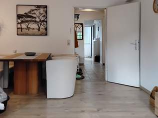 Eine komplett neu adaptierte 3-Zimmer-Wohnung mit Eckbalkon und Traunstein Blick., 285000 €, Immobilien-Wohnungen in 4801 Traunkirchen