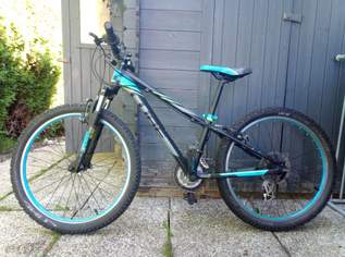 Robustes 24-Zoll Cube MTB für Kinder - gepflegt & einsatzbereit, 190 €, Auto & Fahrrad-Fahrräder in 9873 Döbriach Robustes 24-Zoll Cube MTB für Kinder - gepflegt & einsatzbereit, 190 €, Auto & Fahrrad-Fahrräder in 9873 Döbriach