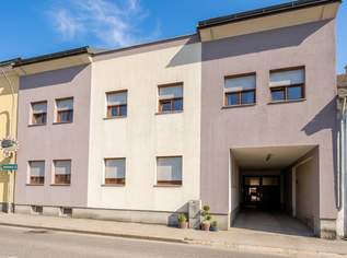 Stadthaus mit zwei Wohneinheiten, idyllischem Innenhof & großem Ausbaupotenzial, 690000 €, Immobilien-Häuser in 3300 Allersdorf