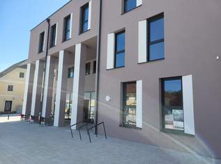 Geschäftsfläche am Stadtplatz in Hörsching, 1380.62 €, Immobilien-Gewerbeobjekte in 4063 Hörsching